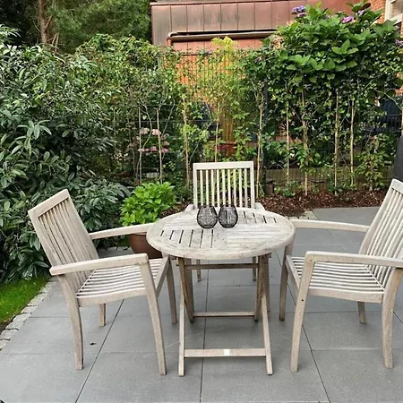 Mini-ferienhaus Petersberg Dom wakacyjny